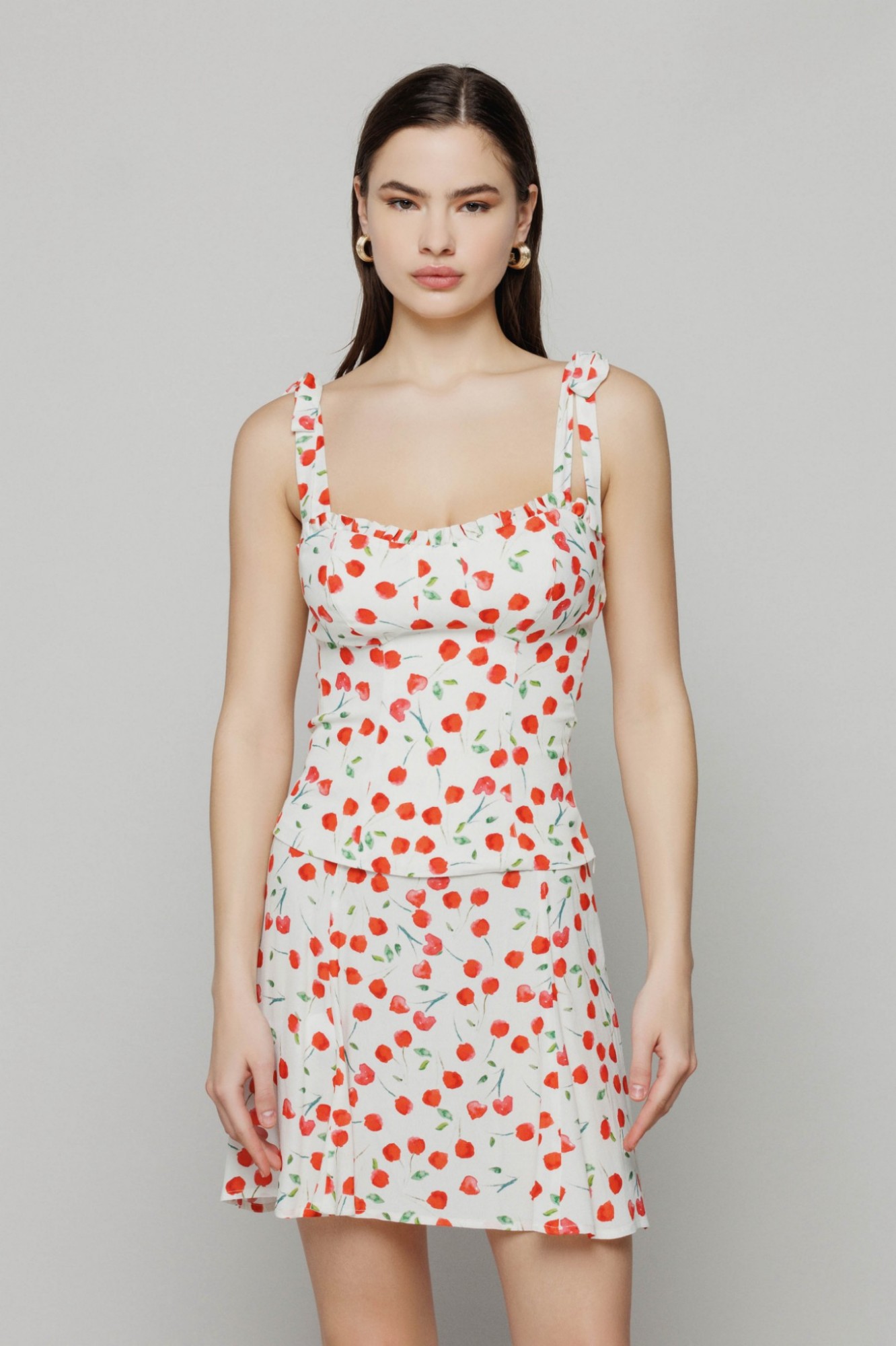 Kate - gonna corta svasata • Cerises creme