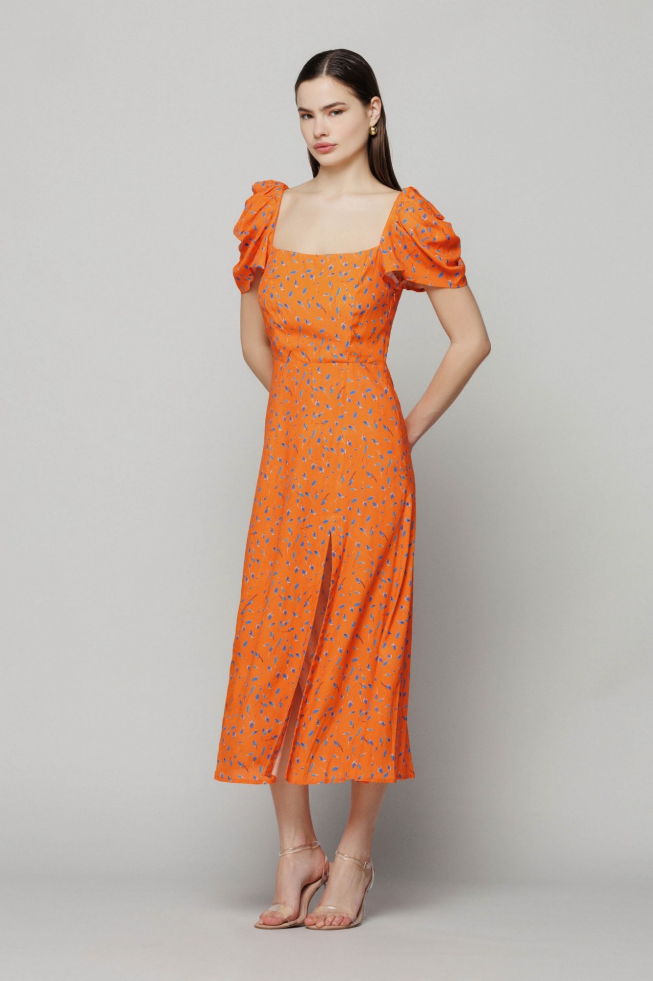 Yohanna - abito in crepe midi con scollo squadrato e manica particolare • Tulipes orange