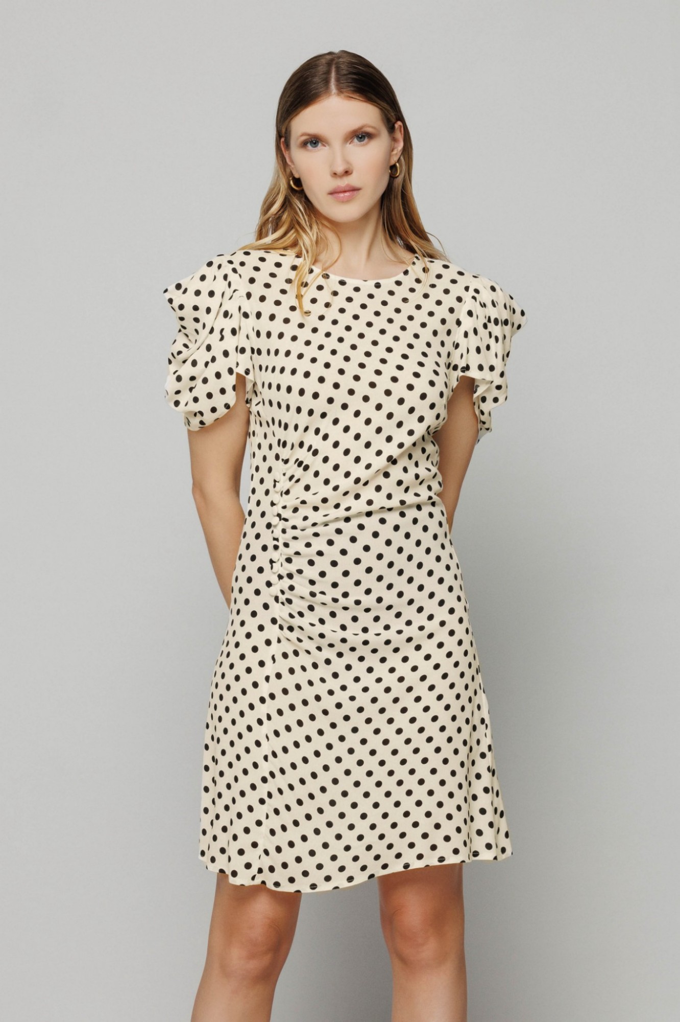 Immagine di Karin - abito con drappeggio e bottoncini • Pois ecru