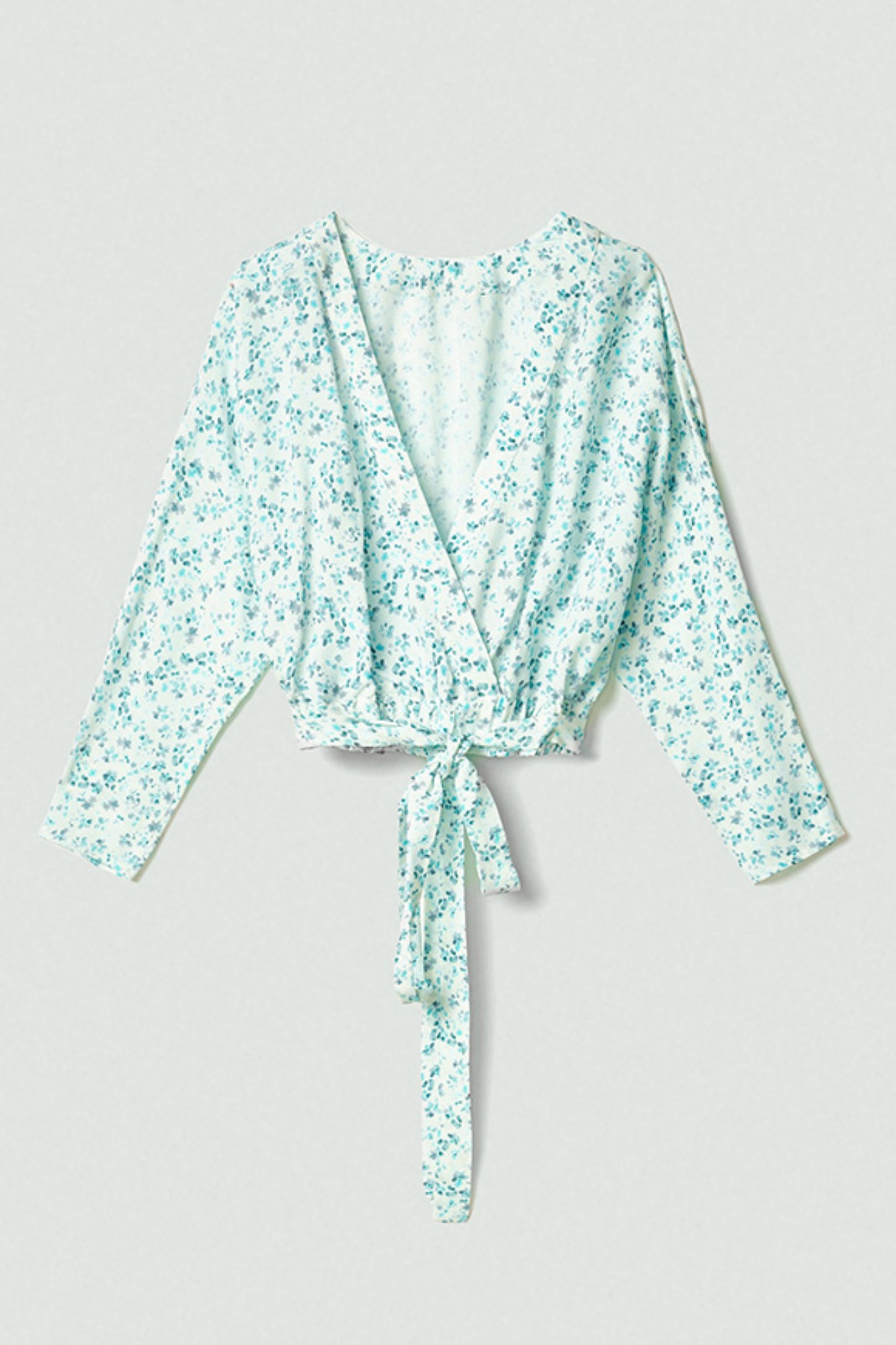Immagine di Carla - camicia con apertura sulla schiena • Nizza creme