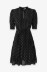 Kimberly - Abito Corto Con Dettaglio Manica E Goccia Sul Davanti In Crepe • Petitpois Nero
