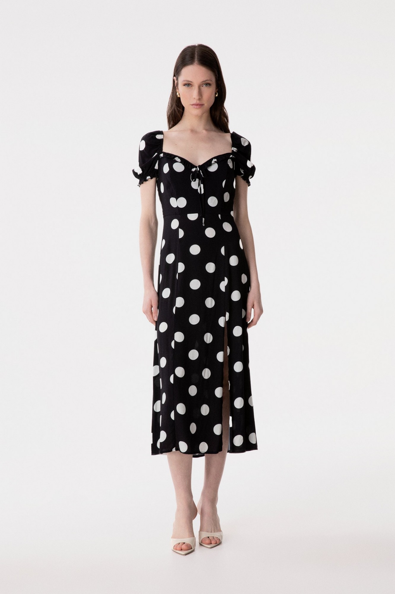 Nikita - Abito Midi A Mezza Manica Con Volant Sullo Scollo In Crepe • Pois Grande Nero