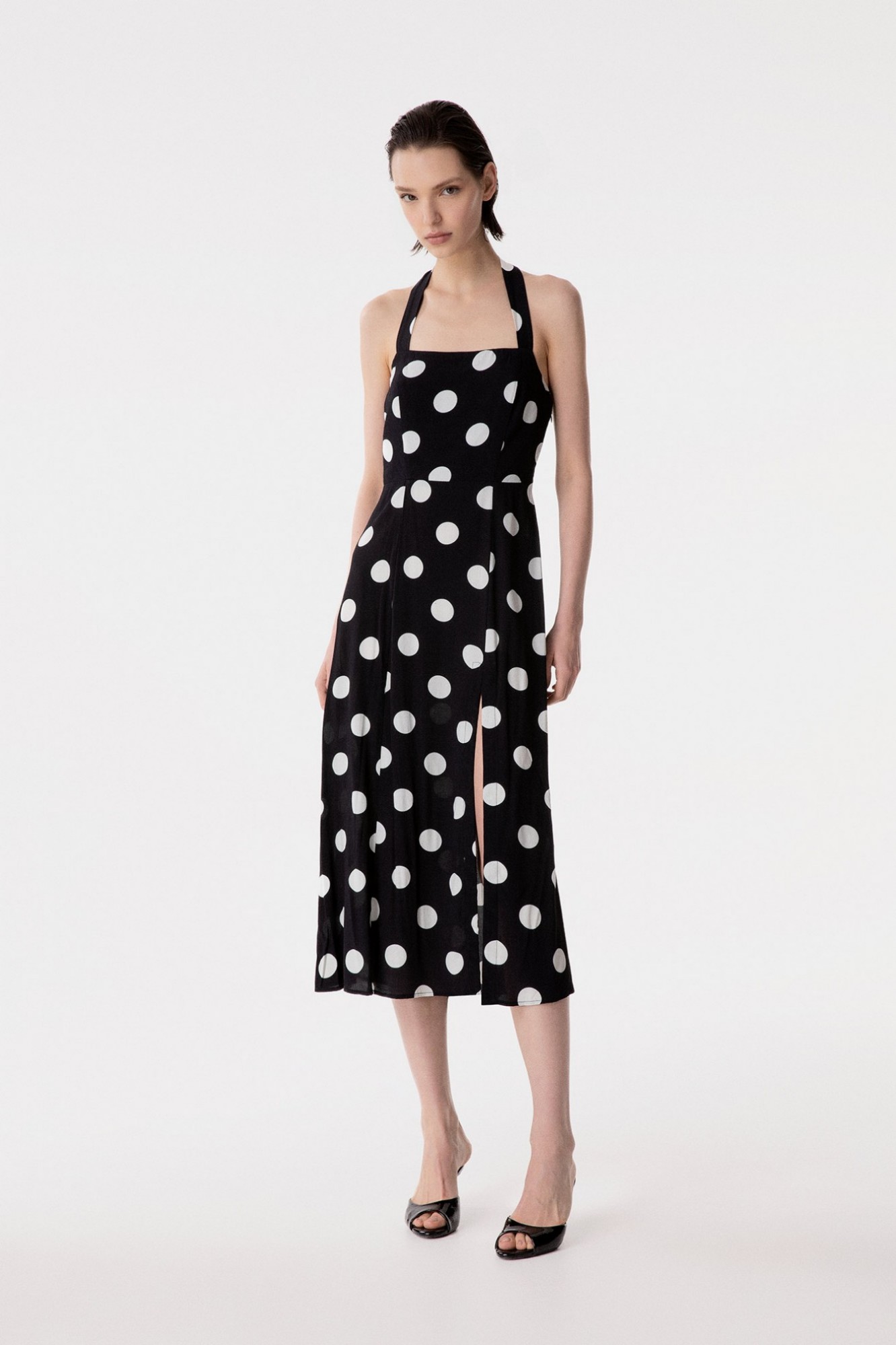 Paula - Abito Midi Con Scollo Squadrato E Spacco Laterale • Pois Grande Nero