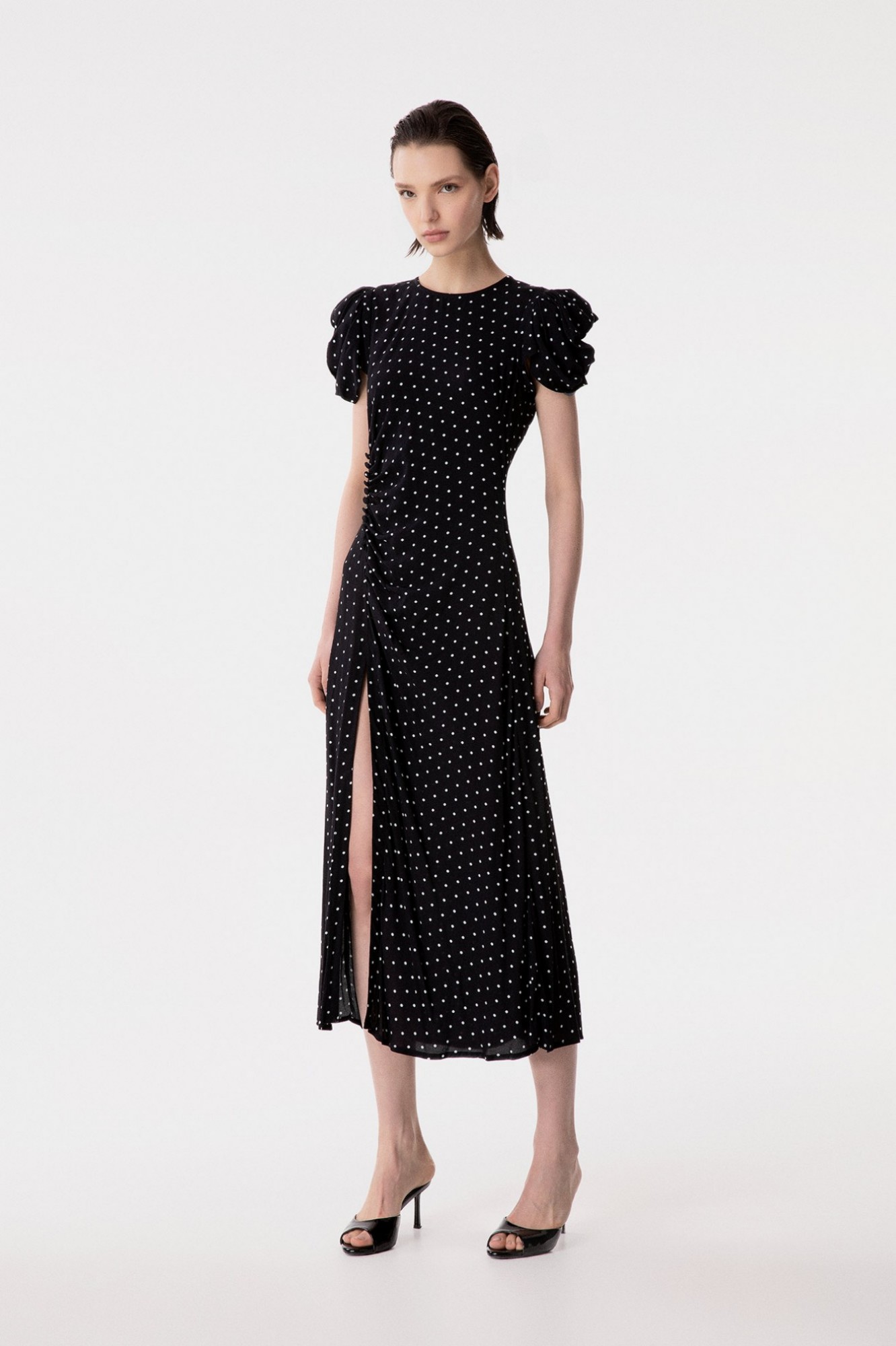 Kristel - Abito Midi Con Drappeggio E Bottoncini In Crepe Con Spacco Laterale • Petitpois Nero