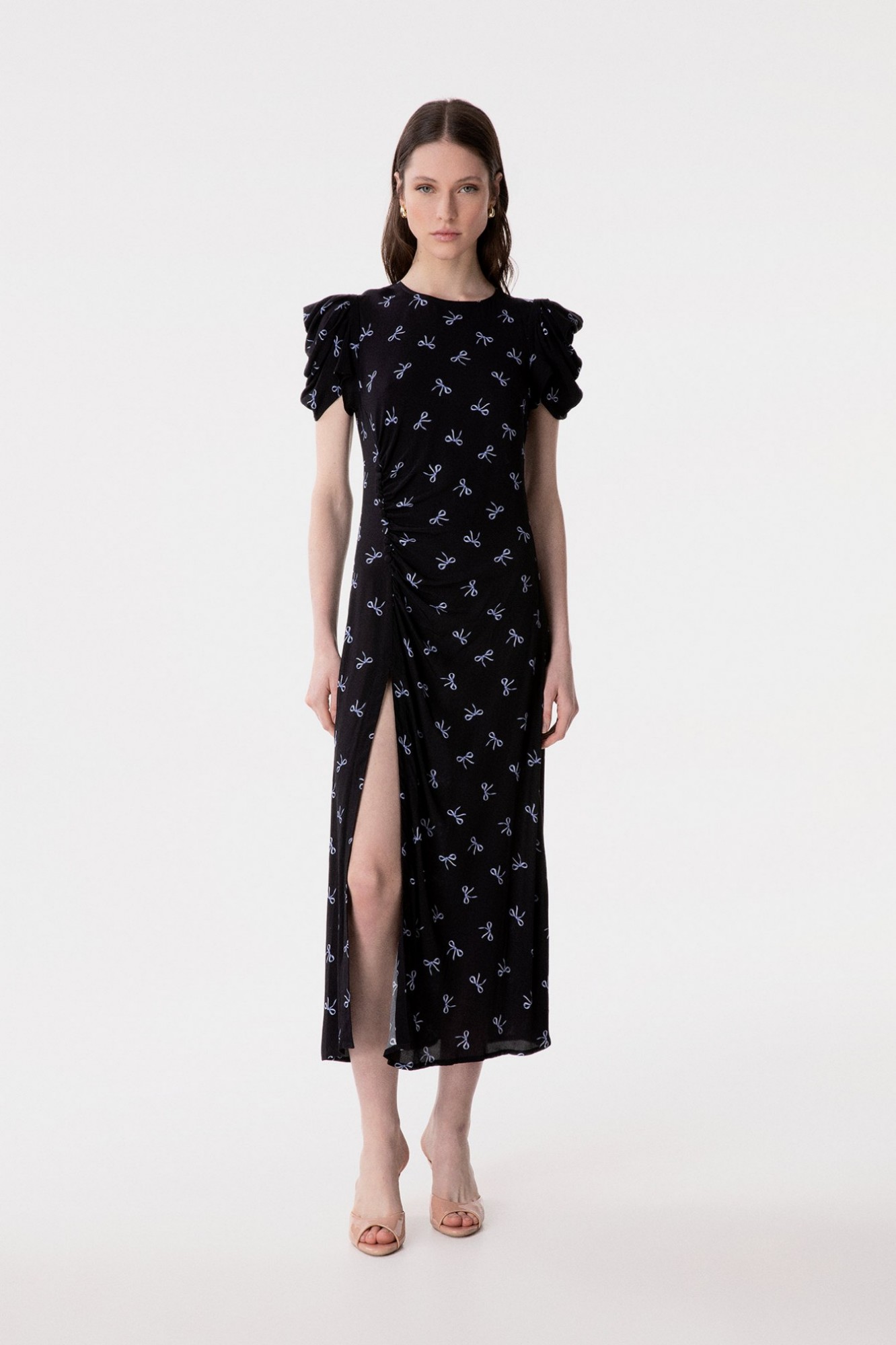 Kristel - Abito Midi Con Drappeggio E Bottoncini In Crepe Con Spacco Laterale • Fiocco Nero