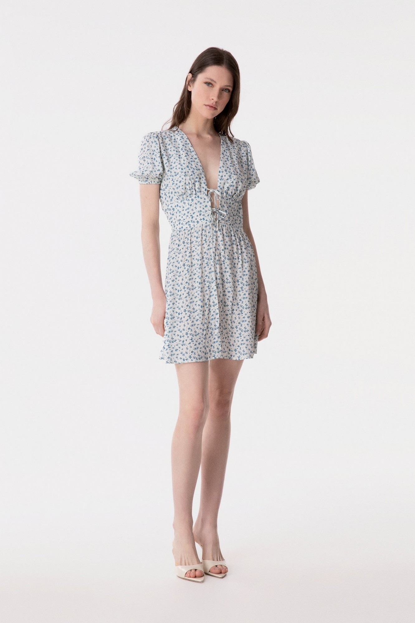 Atena - Abito Corto In Crepe Con Scollo A V E Laccetti Frontali • Clover Ecru